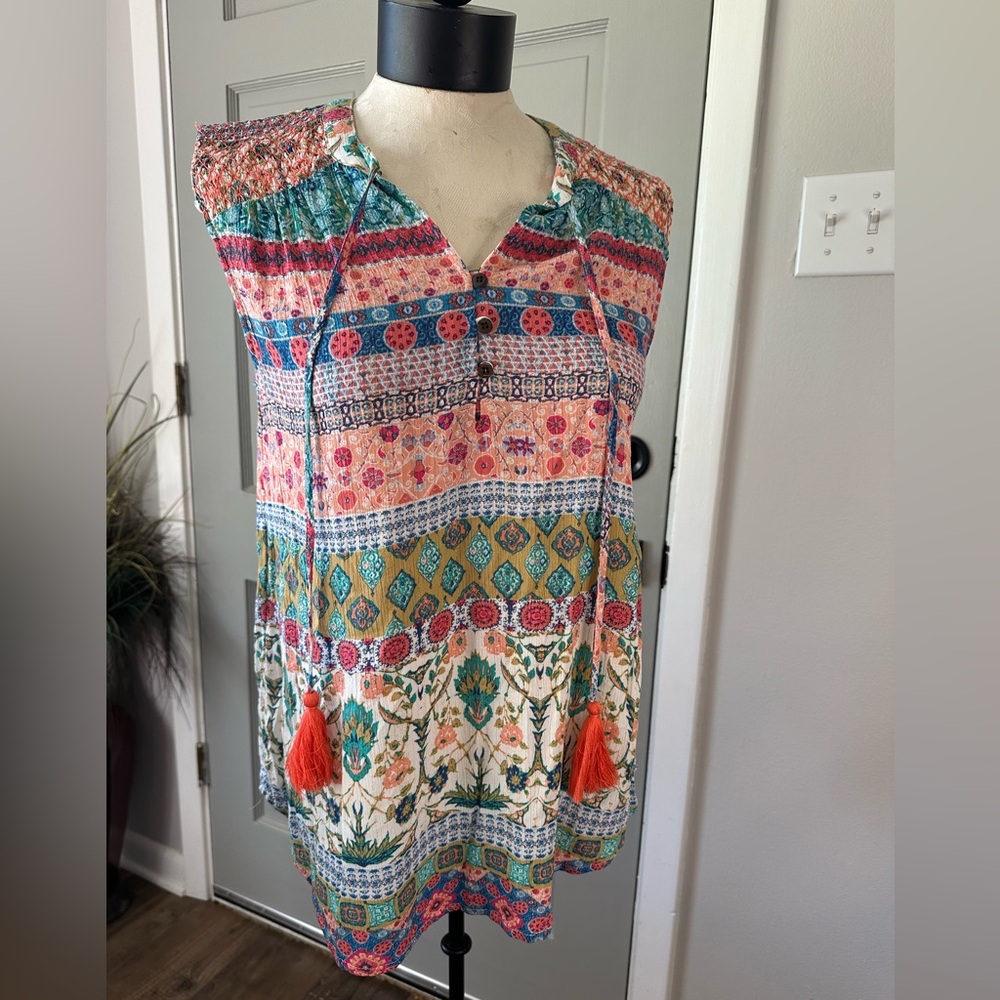 Women’s One World Sleeveless Multicolored Pattern Top Medium NWT